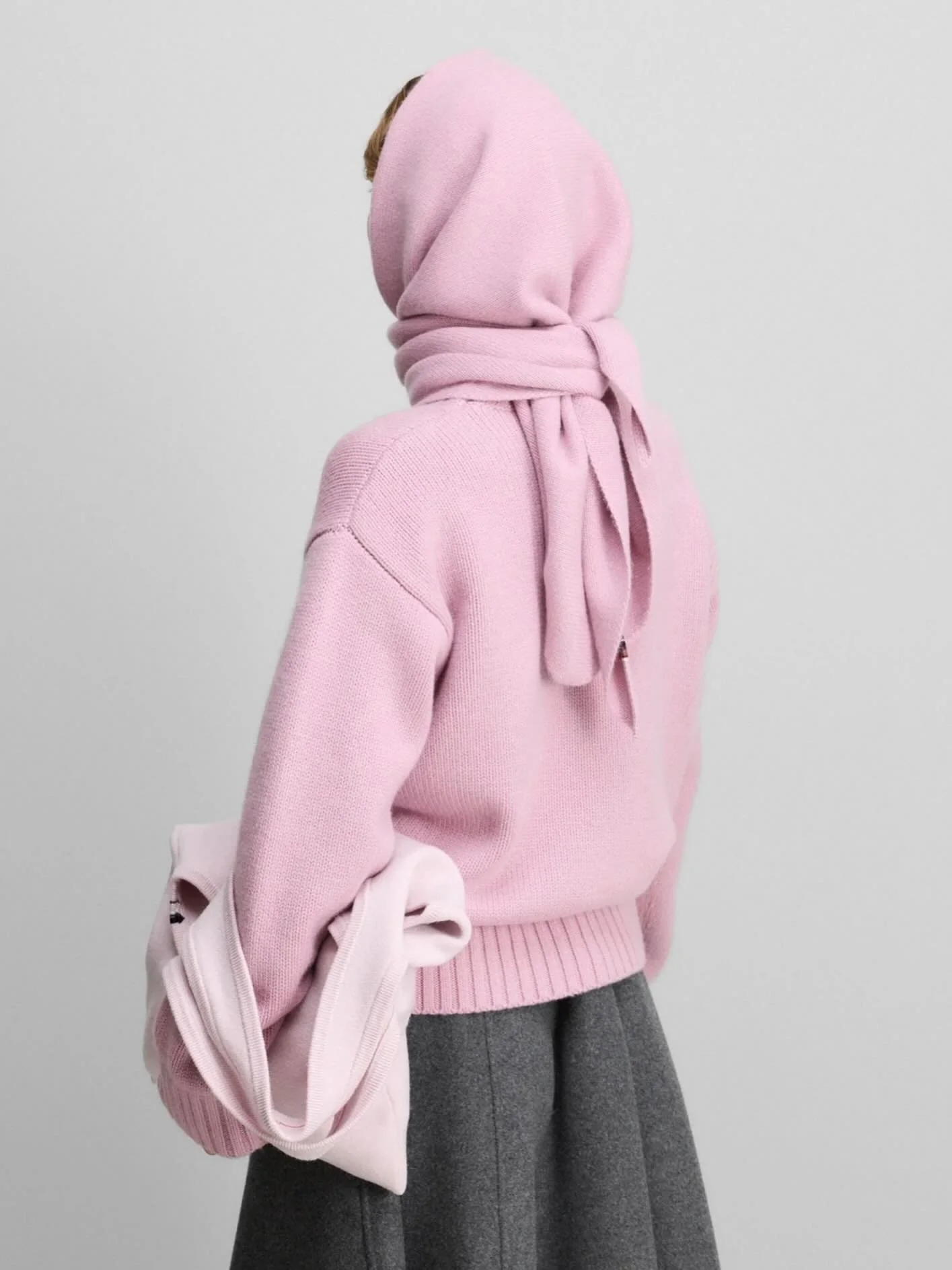 Skjerf og genser fra @extreme.cashmere 💕