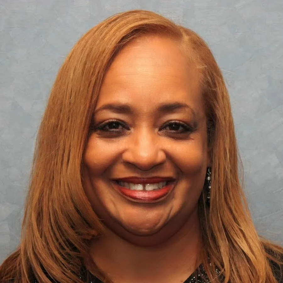Tynya_Beverly_headshot3.jpg