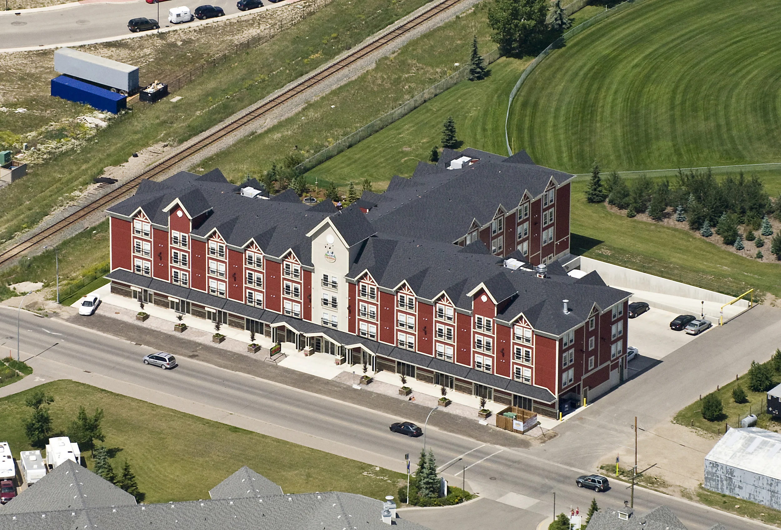 Investicare Airdrie 05.jpg