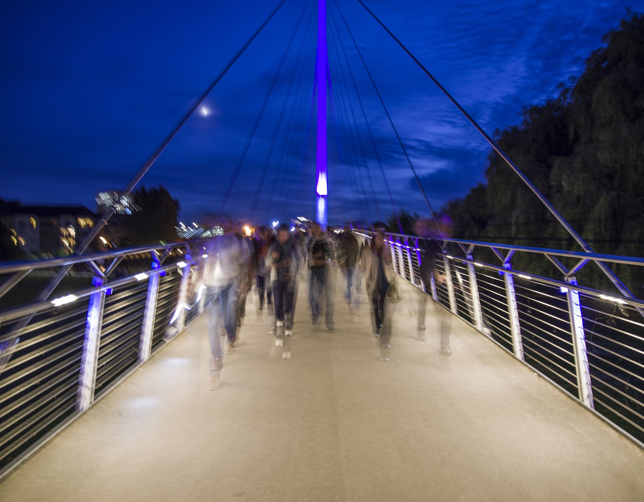  The Midnight Walk - Crossing the Bridge 