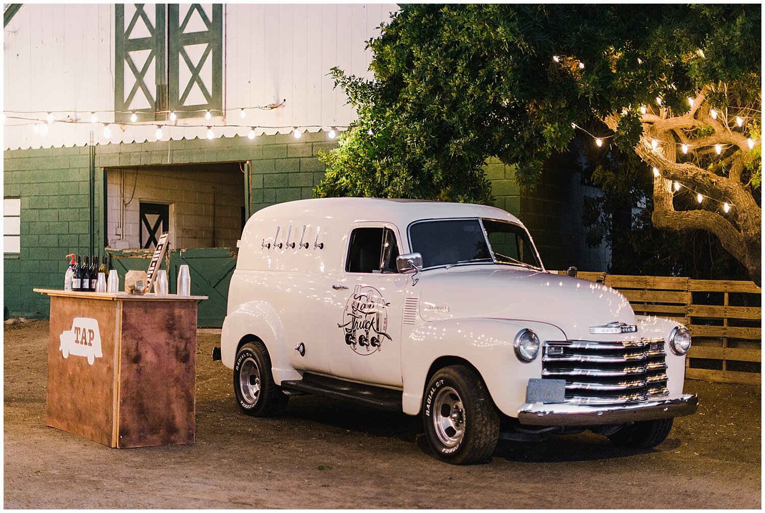  wedding day at sweetwater farms, bonita wedding, outdoor barn wedding, san diego wedding photographers, romantic rustic wedding, back patio event design, sd tap truck 