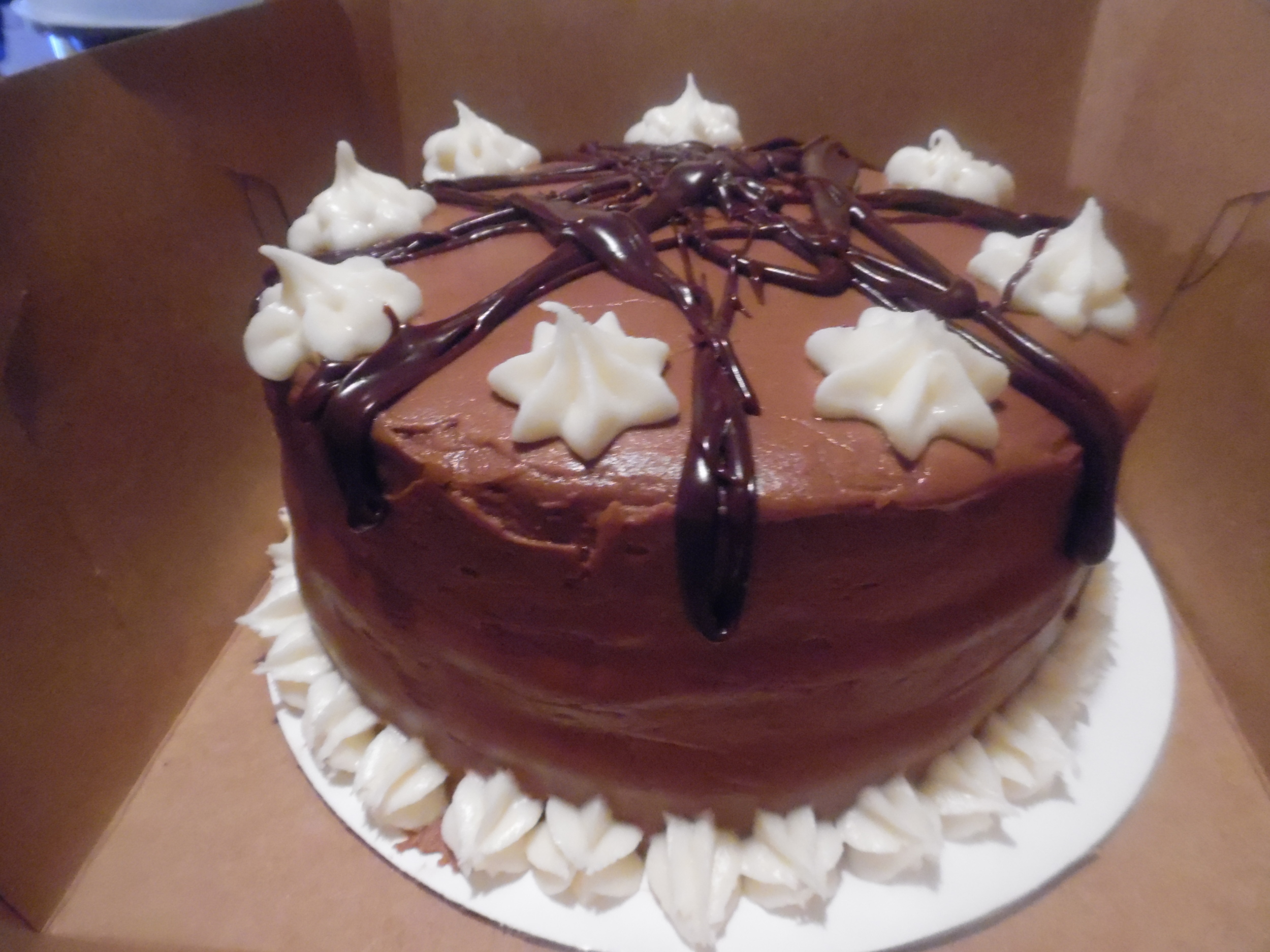 Vanilla Cake with Chocolate Buttercream and Chocolate Ganache