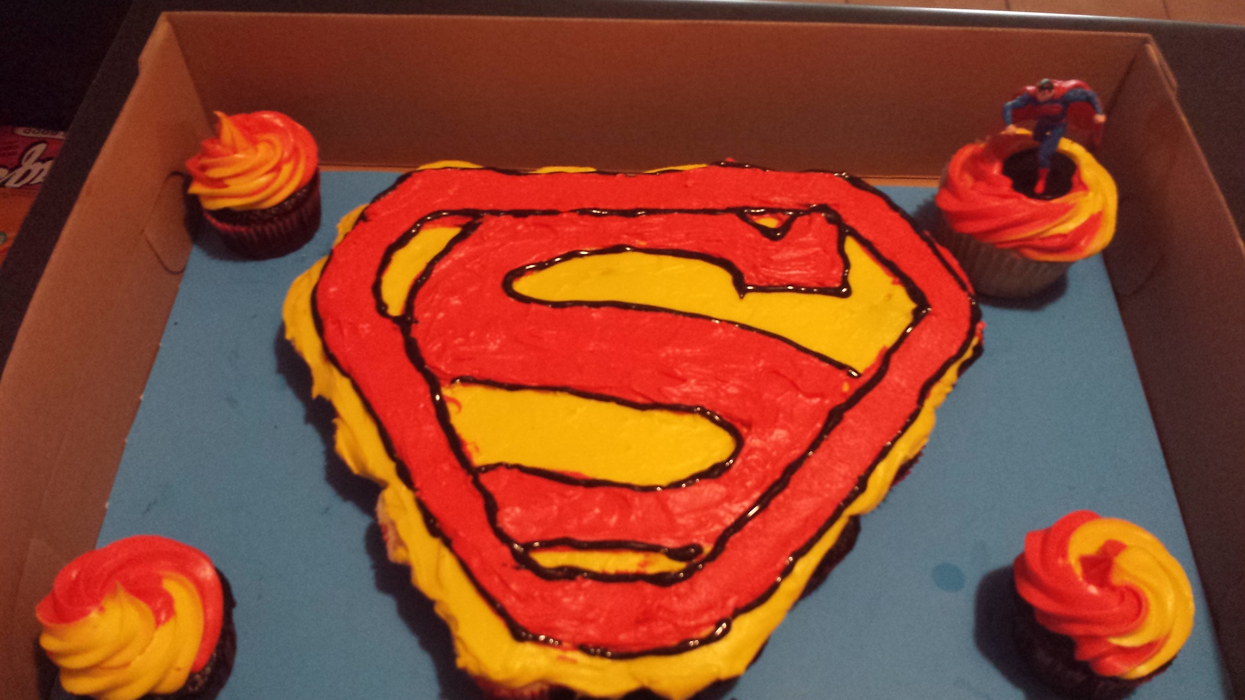 Superman Pull-Apart Cake - Chocolate and Vanilla