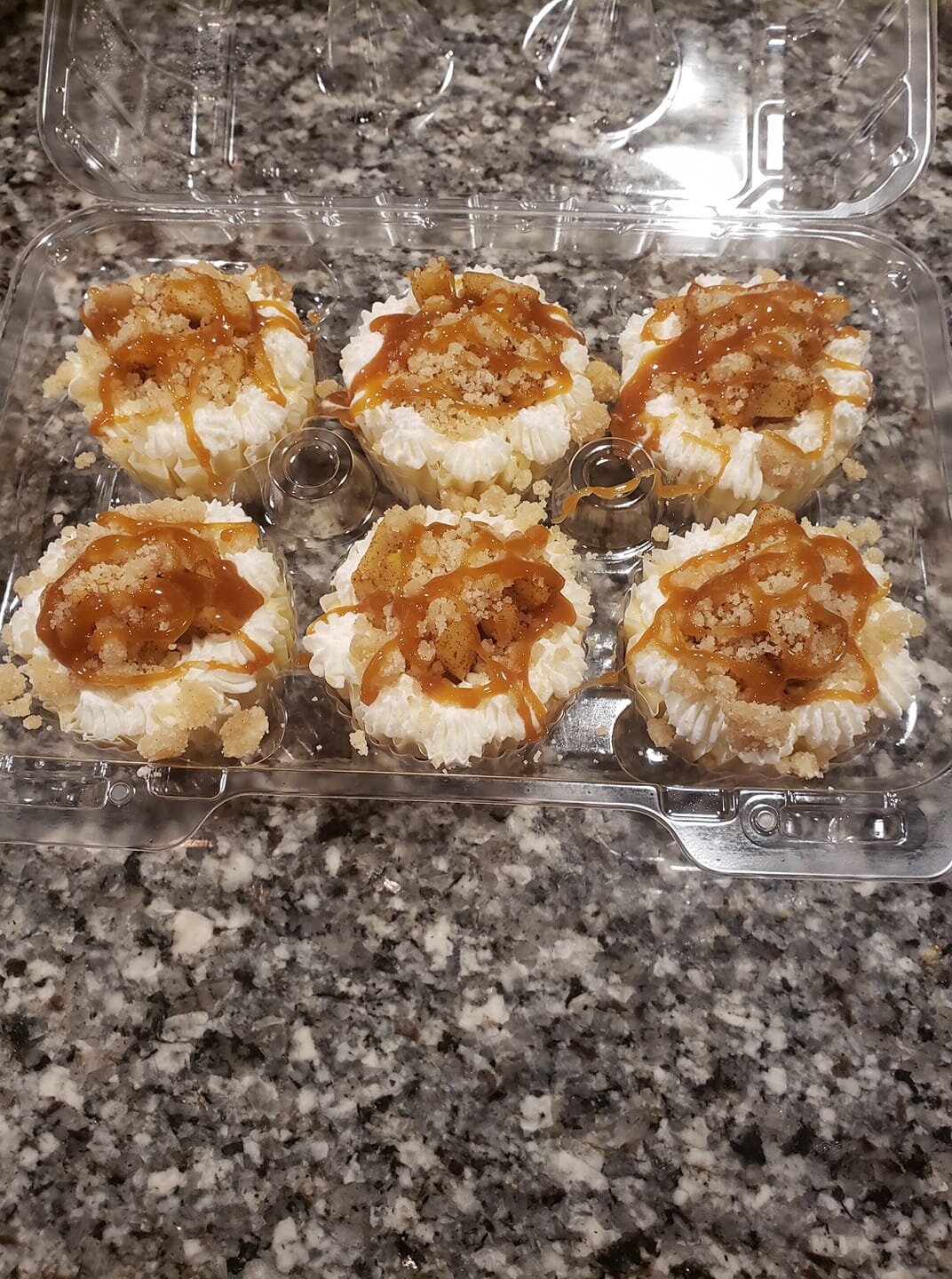Mini Caramel Apple Cheesecake Cupcakes