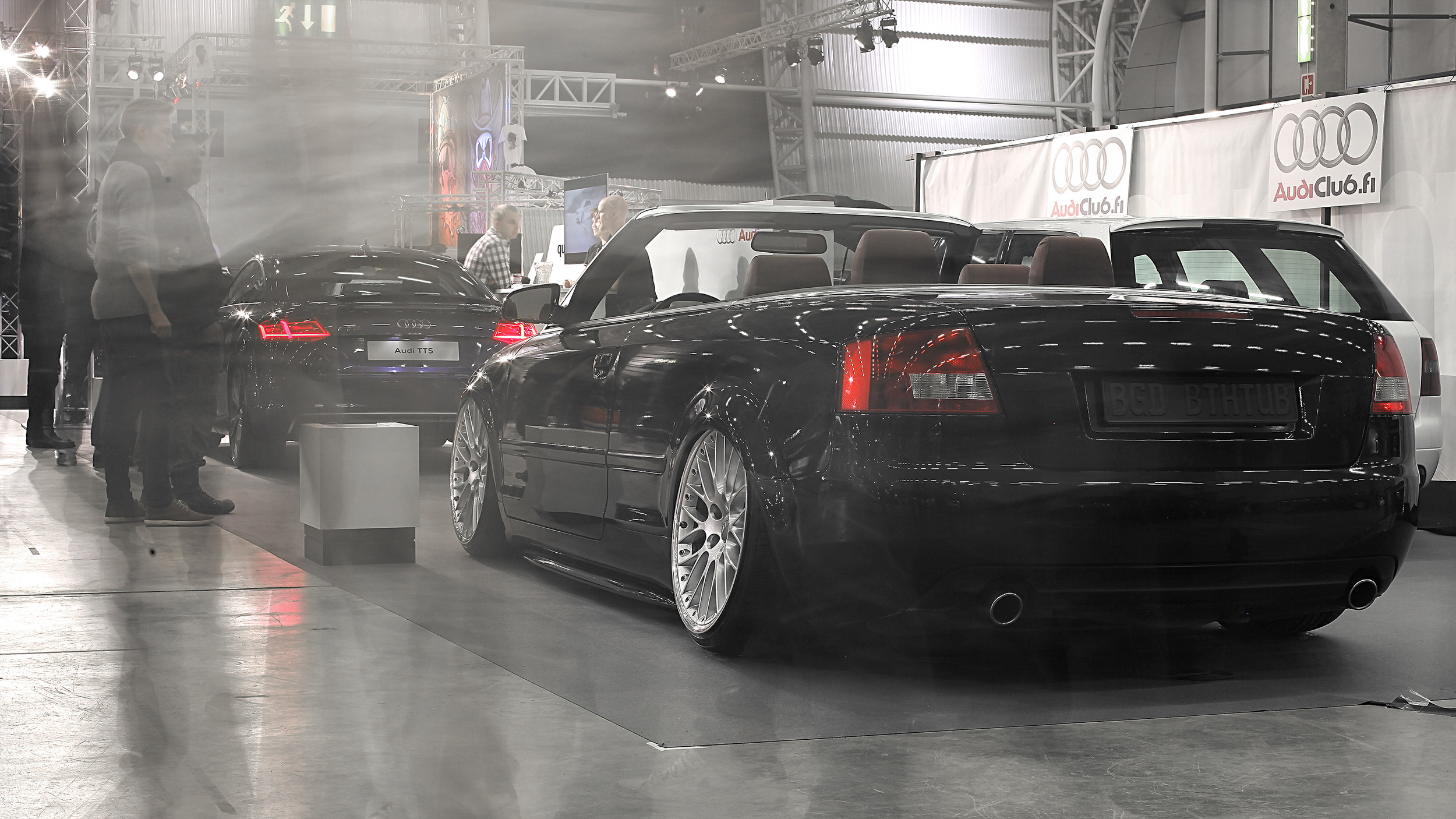 Jussi Mäkelä managed to squeeze the wheels in to the B6 arches and the car to the show even the strict time table considered.