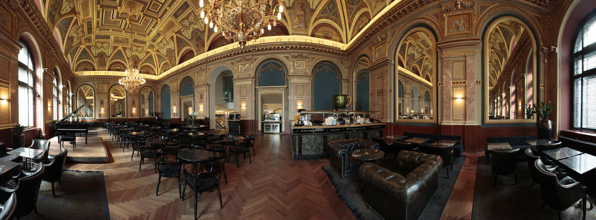 The Lotz Cafe, Budapest