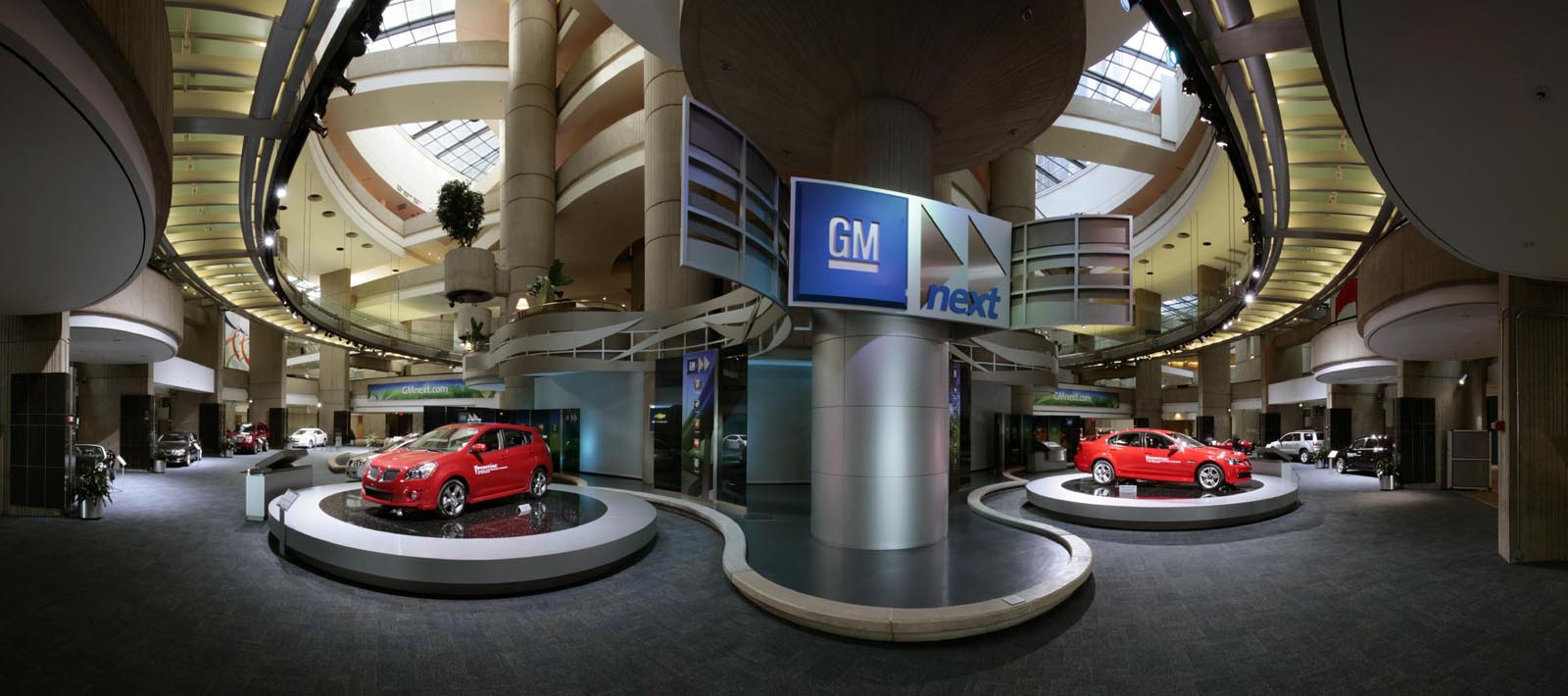 GM HQ in the Renessaince Center