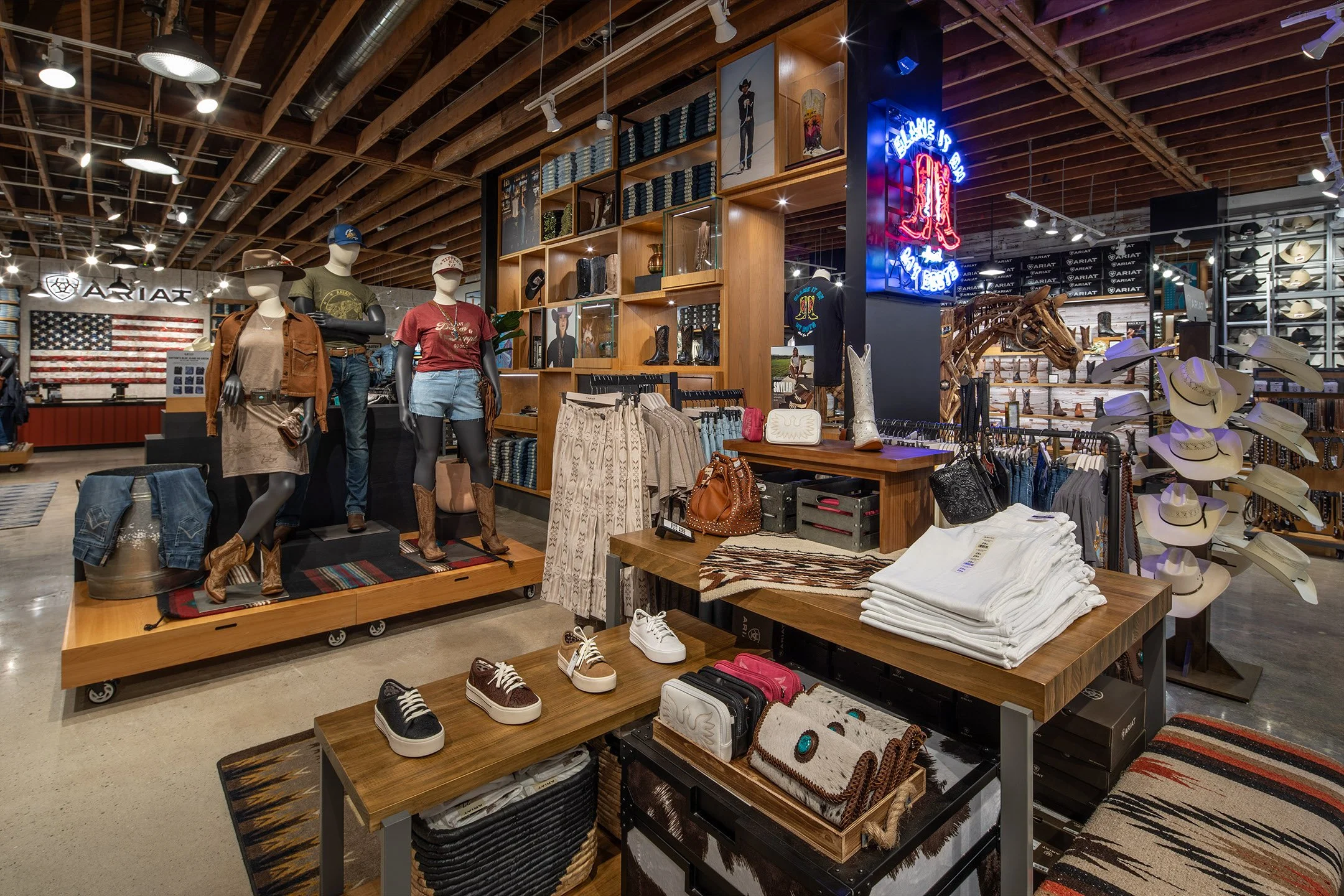 Ariat-Los Angeles-11.jpg