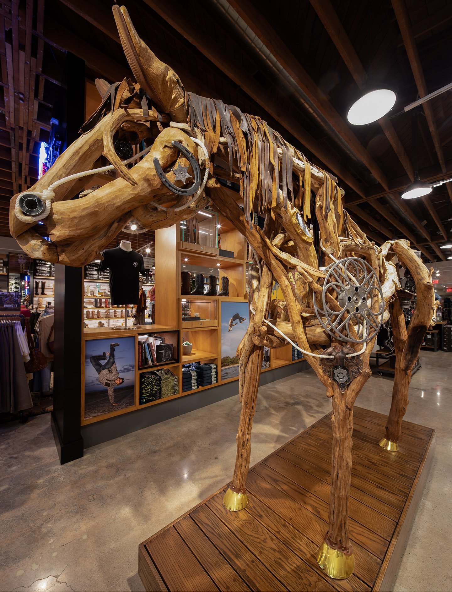 Ariat-Los Angeles-13.jpg