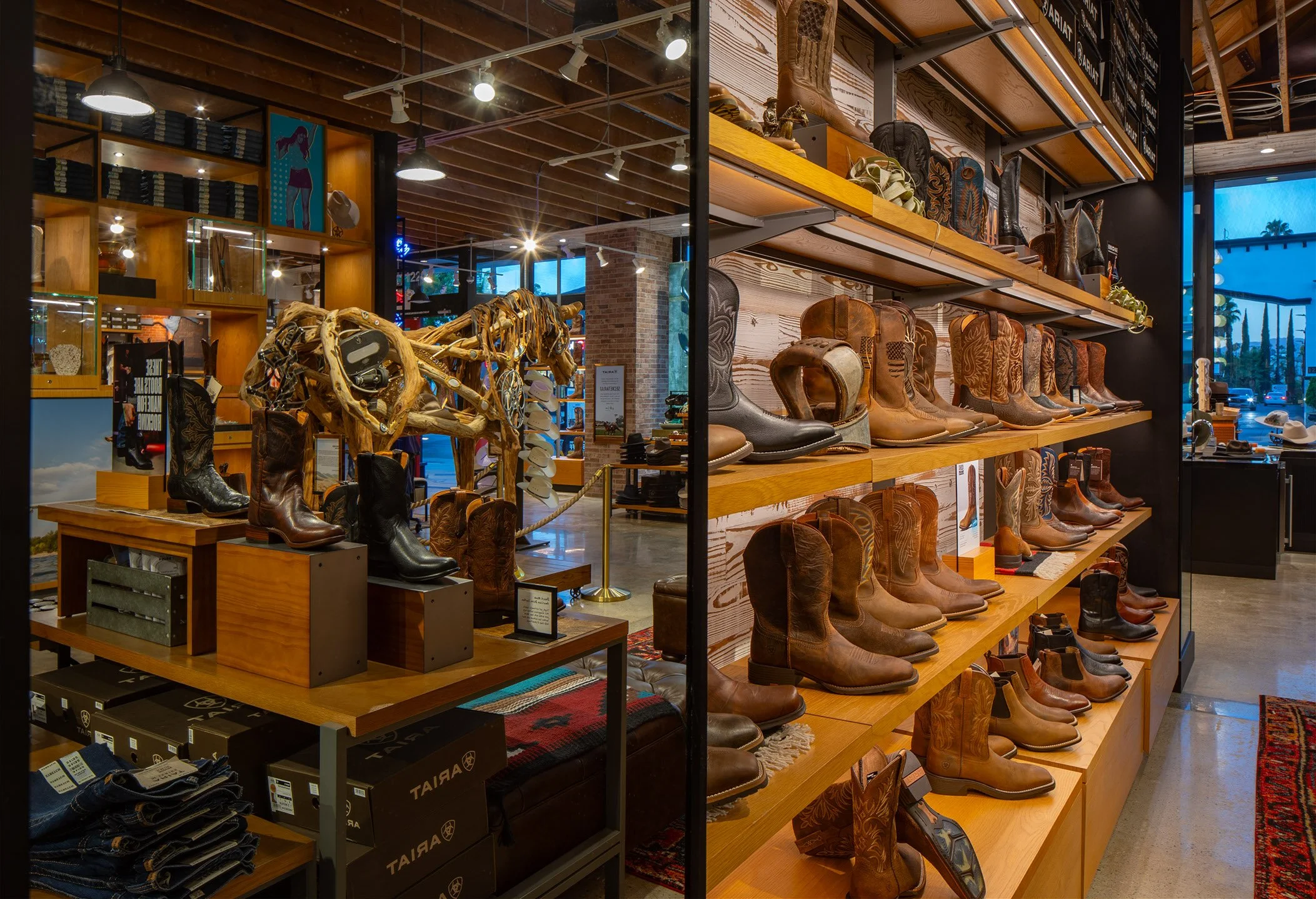 Ariat-Los Angeles-17.jpg