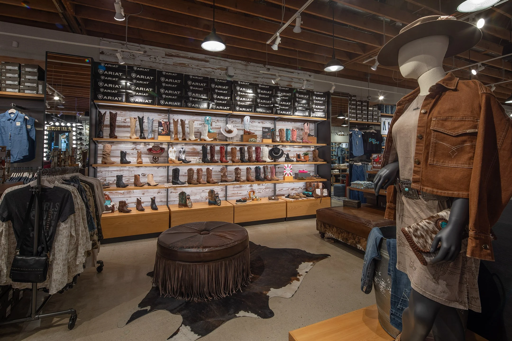 Ariat-Los Angeles-23.jpg