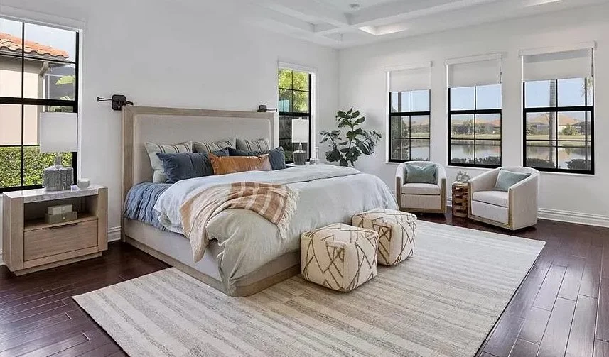 5da989de2b42429f6db338f2d4122f34-uncropped_scaled_within_1536_1152 copy.jpg