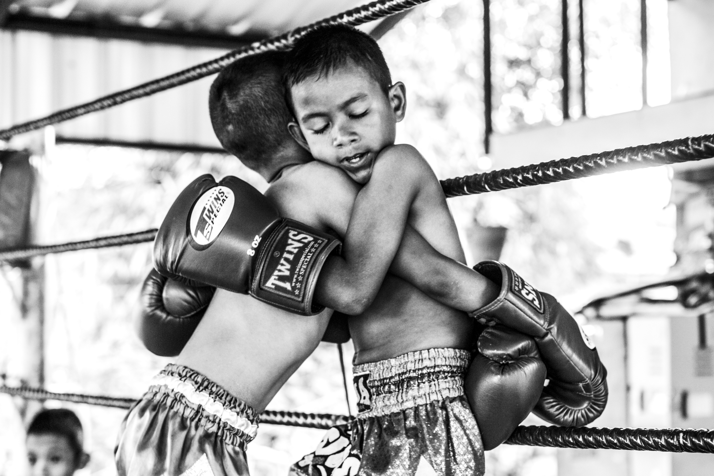 Mid-Fight (July 11, 2014 - Tha Sala, Thailand)