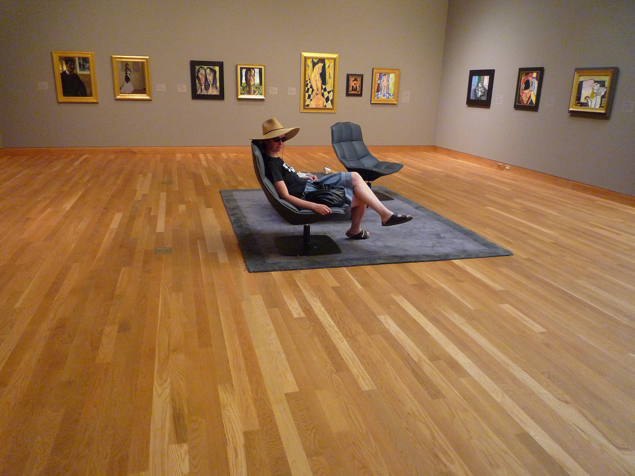  fig. e: lounging
