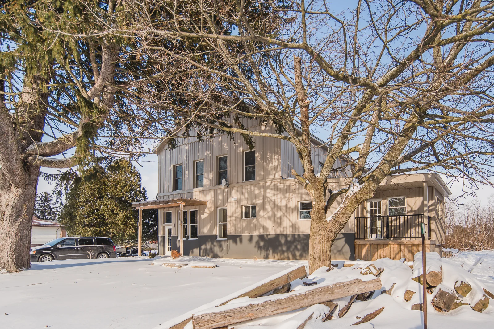 1070 Cockshutt Rd-59.jpg
