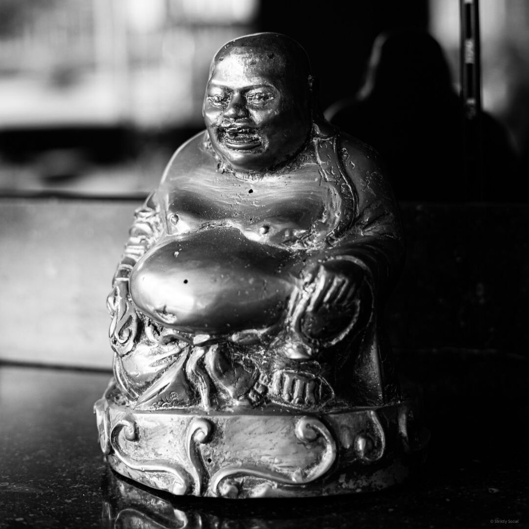 Buddha's got a secret to his smile - he's dining at WOX tomorrow! 🍽 Want in on that joy? Secure your table now and find out why happiness starts with dinner at WOX. 

#woxdining #happinessonaplate
#buddhalaughs #eatlikebuddha #thehagueeats
#gourmetb