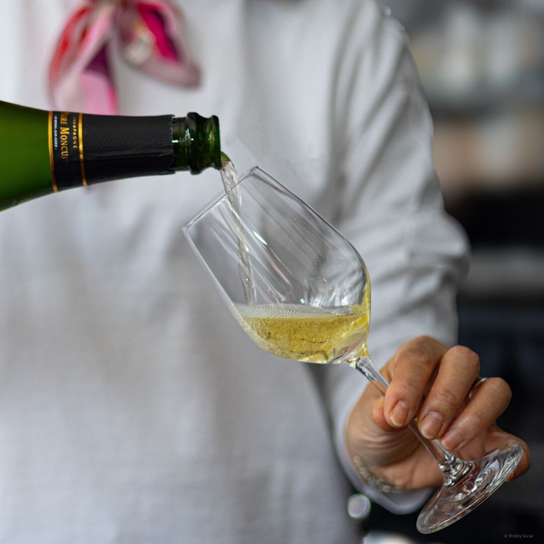 Pop, fizz, clink at WOX!  Elevate your evenings with a glass (or two) of our Pierre Moncuit Blanc de Blancs champagne. Perfect for toasting to the good times or just because. Cheers to the bubbly moments. 🥂

#pierremoncuit #blancdeblancs #champagnel