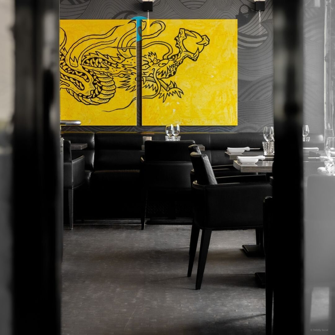 Find your fire at WOX!  Our dragon is roaring with flavour, ready to welcome you to a feast that&rsquo;s as vibrant as our walls. 🔥

#restaurant #art #thehague #finedining #wallart #fusion #french #asian #thehagueeats #thehaguerestaurant #hotspot #g