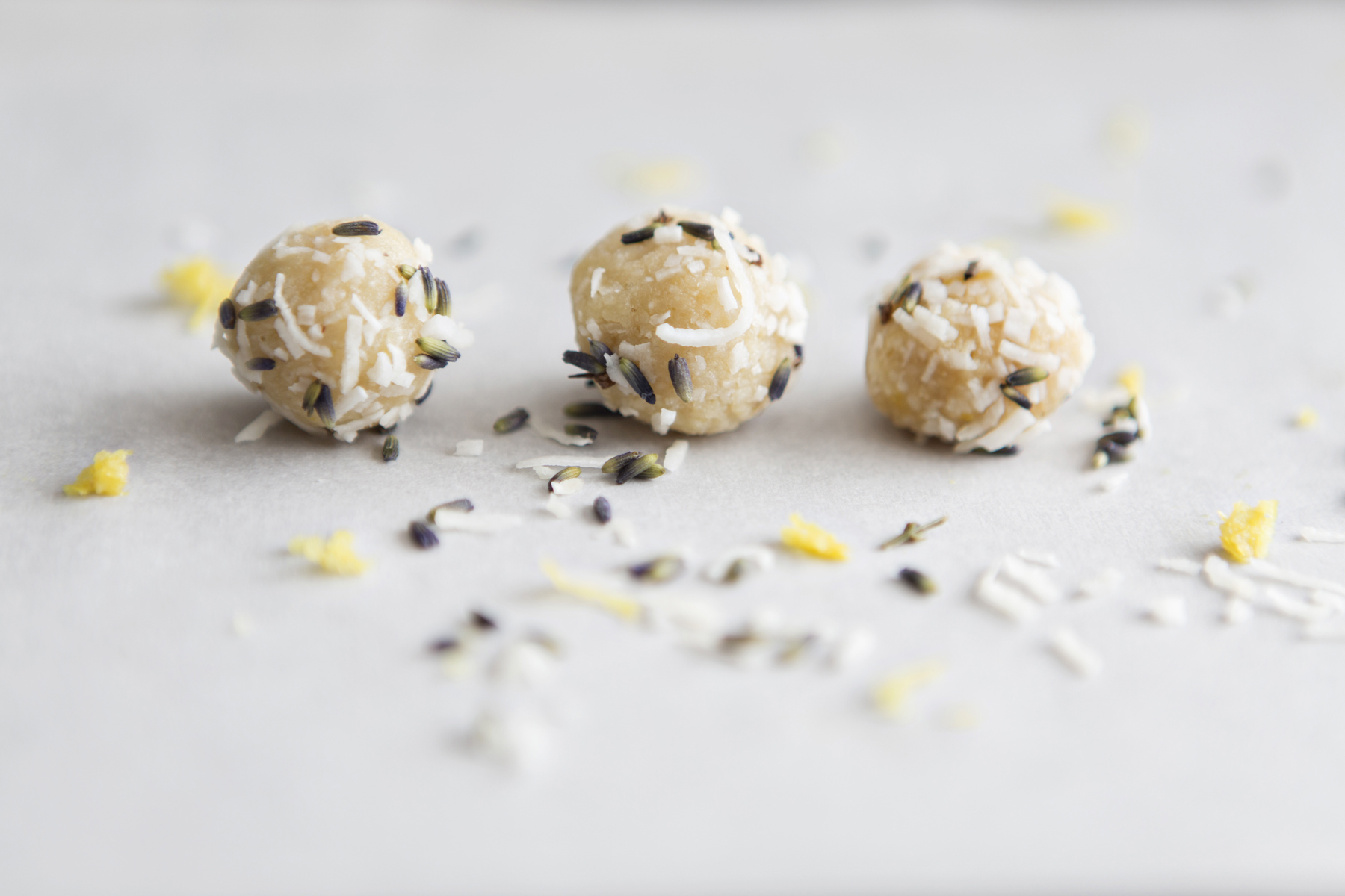 Coconut bliss balls