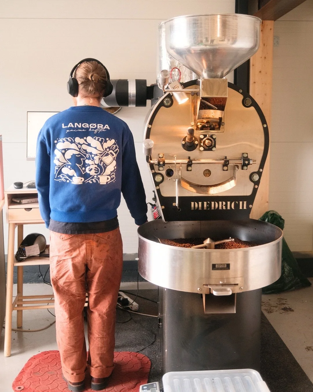 Ny kaffe fra Colombia 🇨🇴 ute i dag. 
El Tri&aacute;ngulo er en vasket Pink Bourbon med smak av fersken, hvit te og lemonade.
Les mer i nettbutikken. ☕️

langorakaffe.no

#nyhet #kaffeslipp #lang&oslash;rakaffe #kaffe