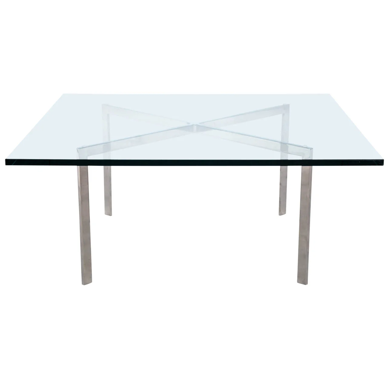 Glasbord Mies van der Rohe Glas, krom. 90x90 cm, H46 cm Lagerstatus: I lager.