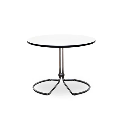 Pelarbord Bruno Mathsson Vit laminatskiva, kromad fot. H:47 cm, Ø :65 cm. Lagerstatus: I lager.