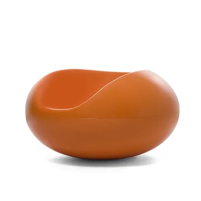 Pastil Eero Aarnio 1968 vann Eero Aarnio det amerikanska industripriset med Pastil. Stolen är tillverkad helt i fiberglas - vilket gör att du kan ha den ute året om. Lagerstatus: I lager.