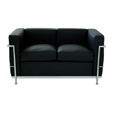 2-sits soffa i läder LC2 Svart läder med kromat underrede. B120, H67 Lagerstatus: I lager.