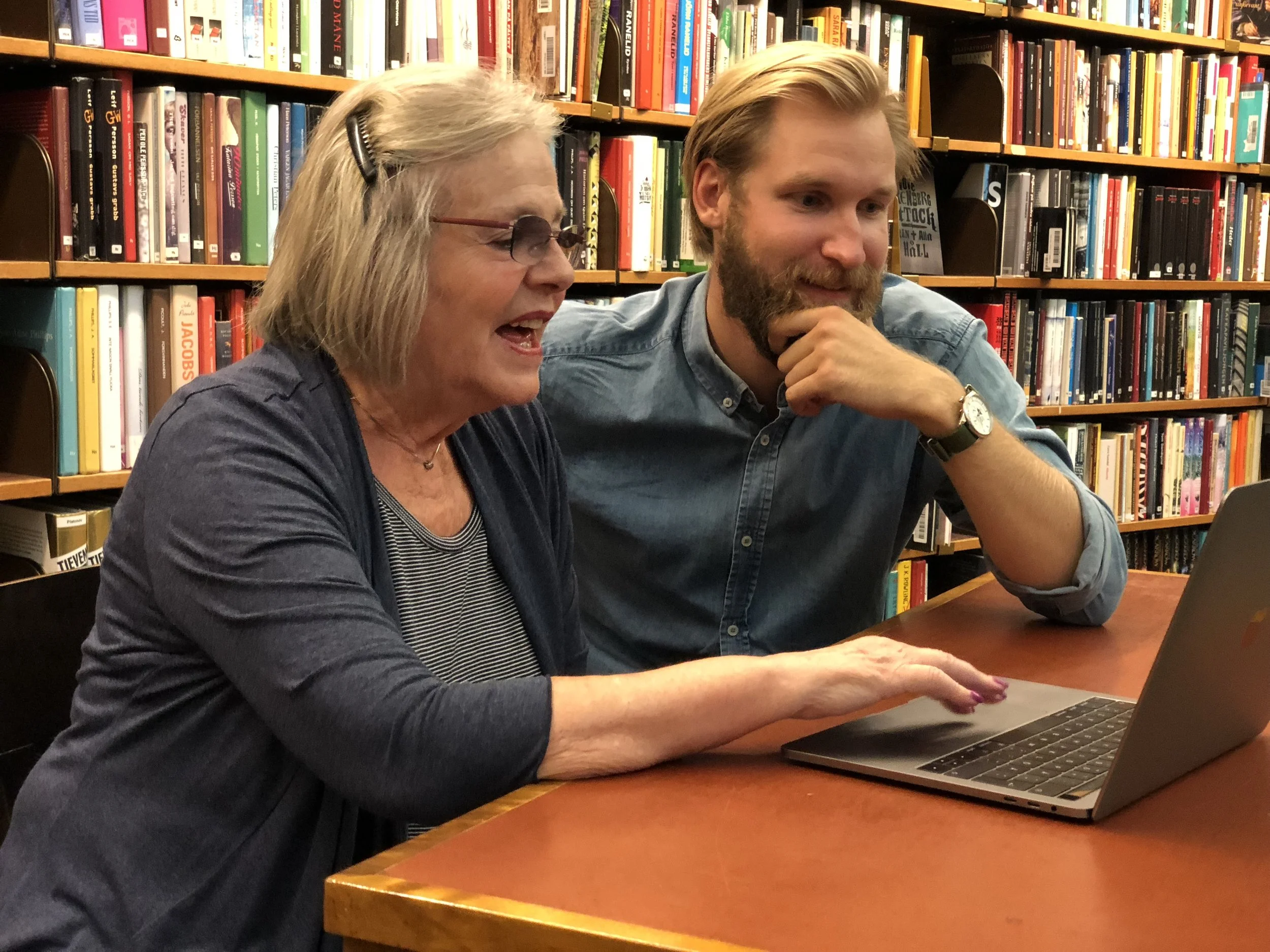IT-hjälp på biblioteket.jpeg