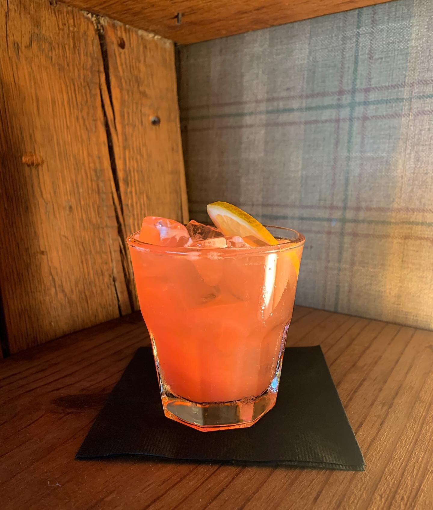 Come out &amp; enjoy our new cocktail of the week &amp; dance your butt off before the 🌧 comes this weekend!!

&ldquo;Mouth Breather&rdquo;
Willhaven Lodge American Whiskey
Blood Orange
Nam Doc Mai Mango
Xocolatl Mole Bitters