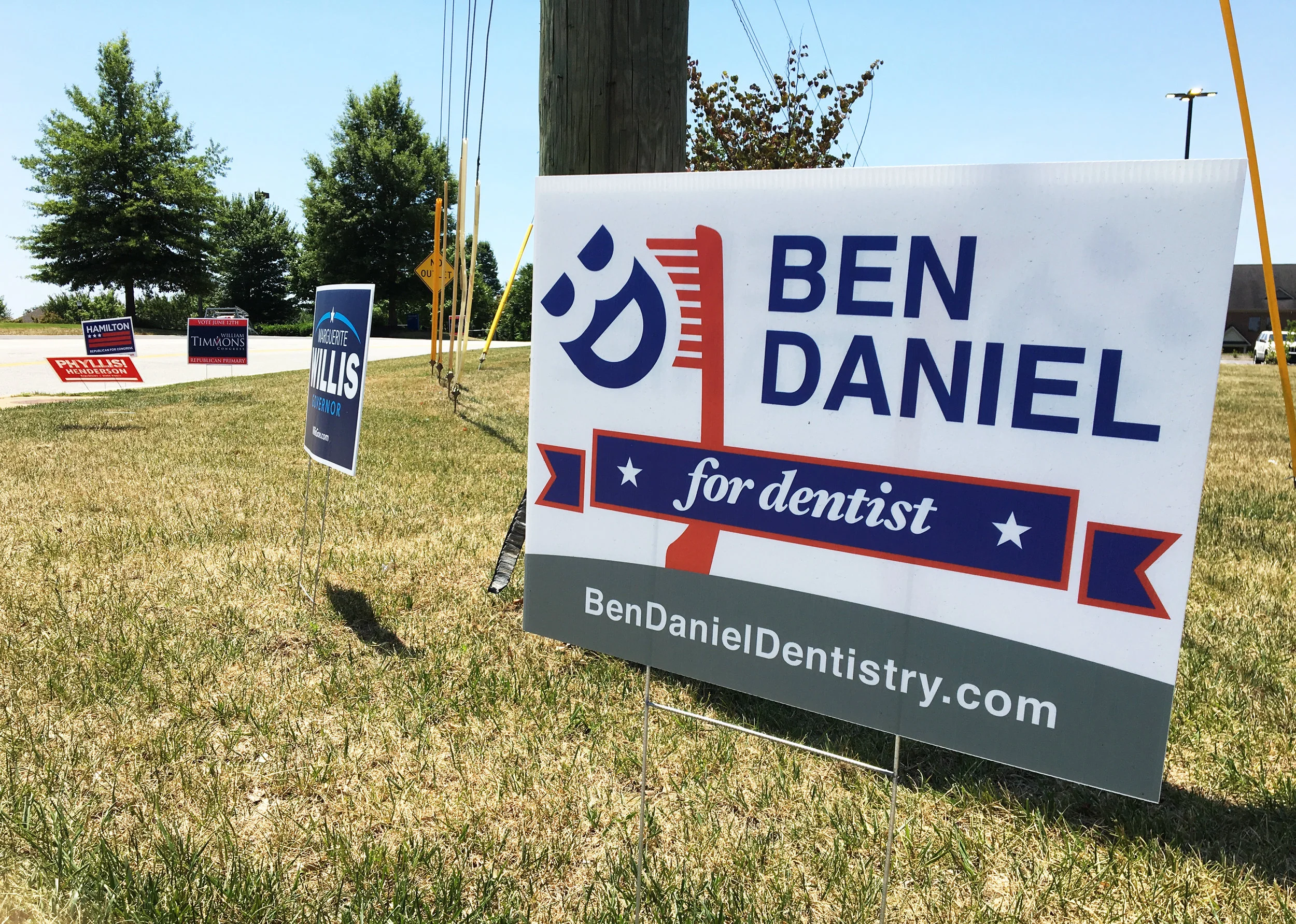 vote-guerilla-marketing-Ben-Daniel-for-dentist-3.jpg