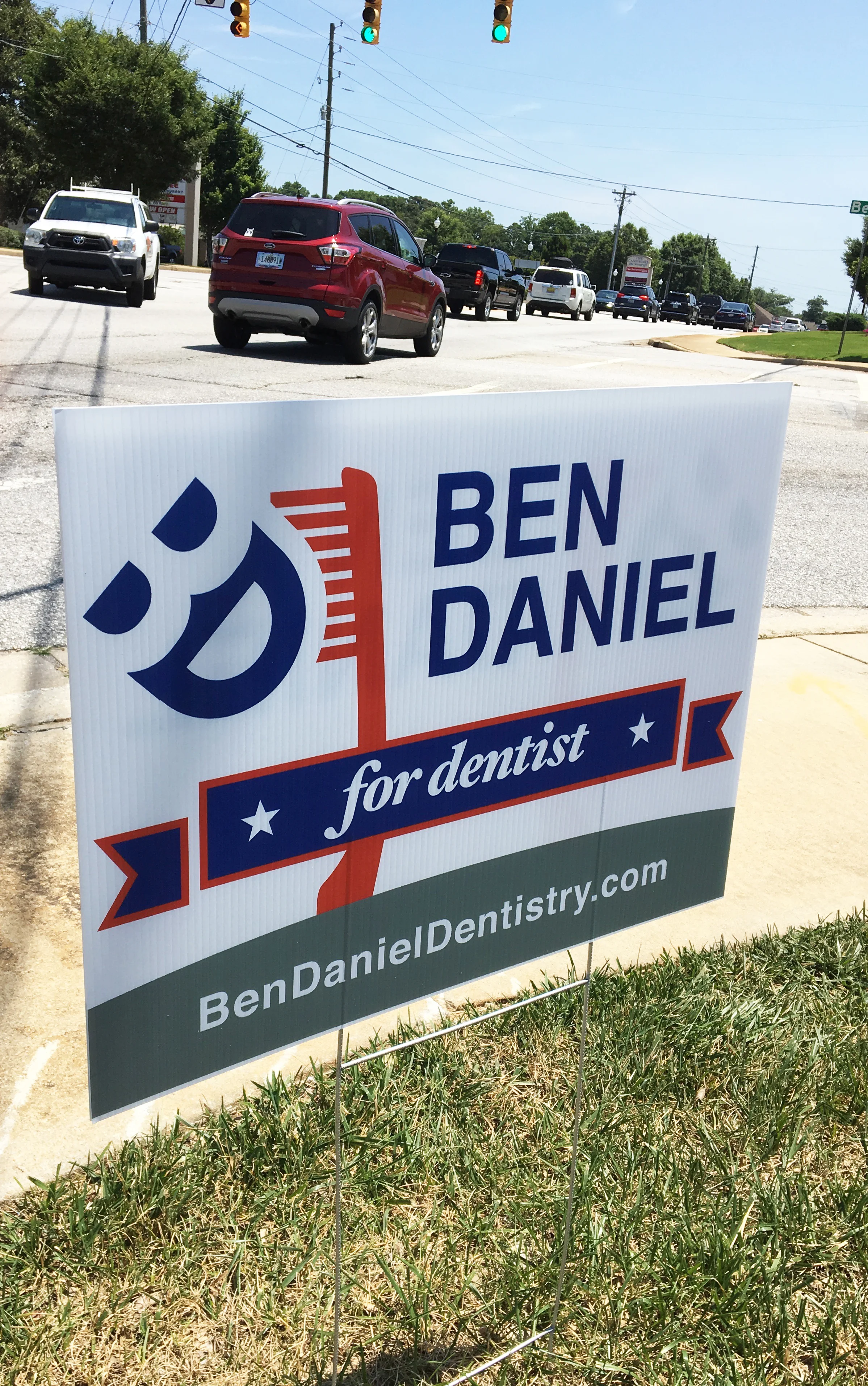 vote-guerilla-marketing-Ben-Daniel-for-dentist-2.jpg