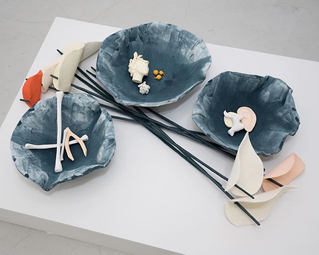 Final week for Fly Low For Me, Suzie Apostolides&rsquo; solo show at AGENCY, 20 Jay Street, Brooklyn, NY.
.
.
.
.
.
.
.
. .
Meta Meta Meta is pleased to present a solo exhibition of works by Suzie Apostolides, our first Artist in Residence. Based in 