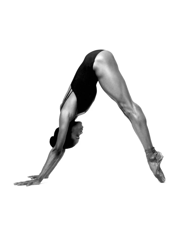 dancer_v.jpg