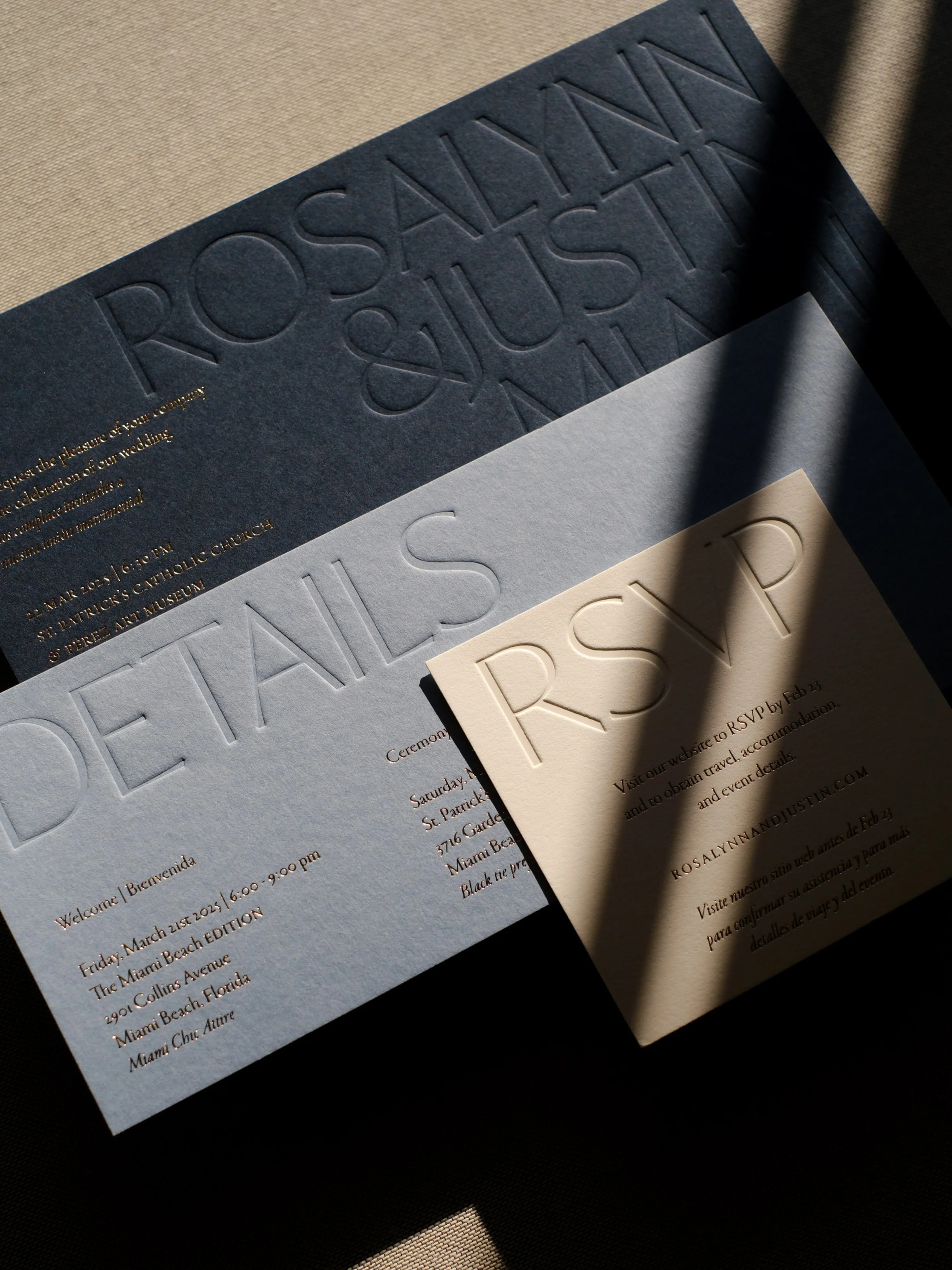 Whenever a client asks for shades of blue, I know we&rsquo;re going to be friends. Oh and also when the reception is in a museum. You all know how much I love that. 💙

#weddinginvitation #embossedinvitation #bluewedding #miamiweddings #loveonpaper