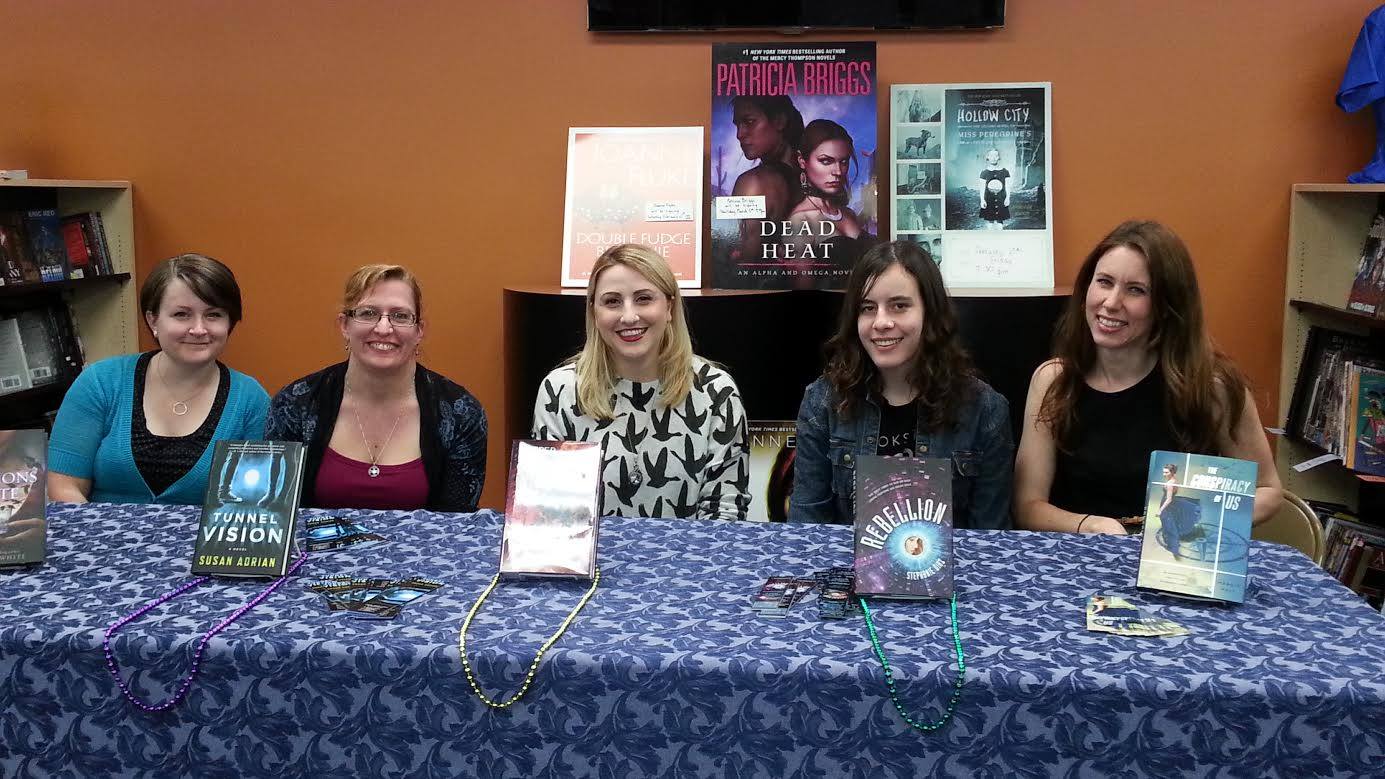 Kiersten white, me, shannon messenger, stephanie diaz, and maggie hall in san diego!