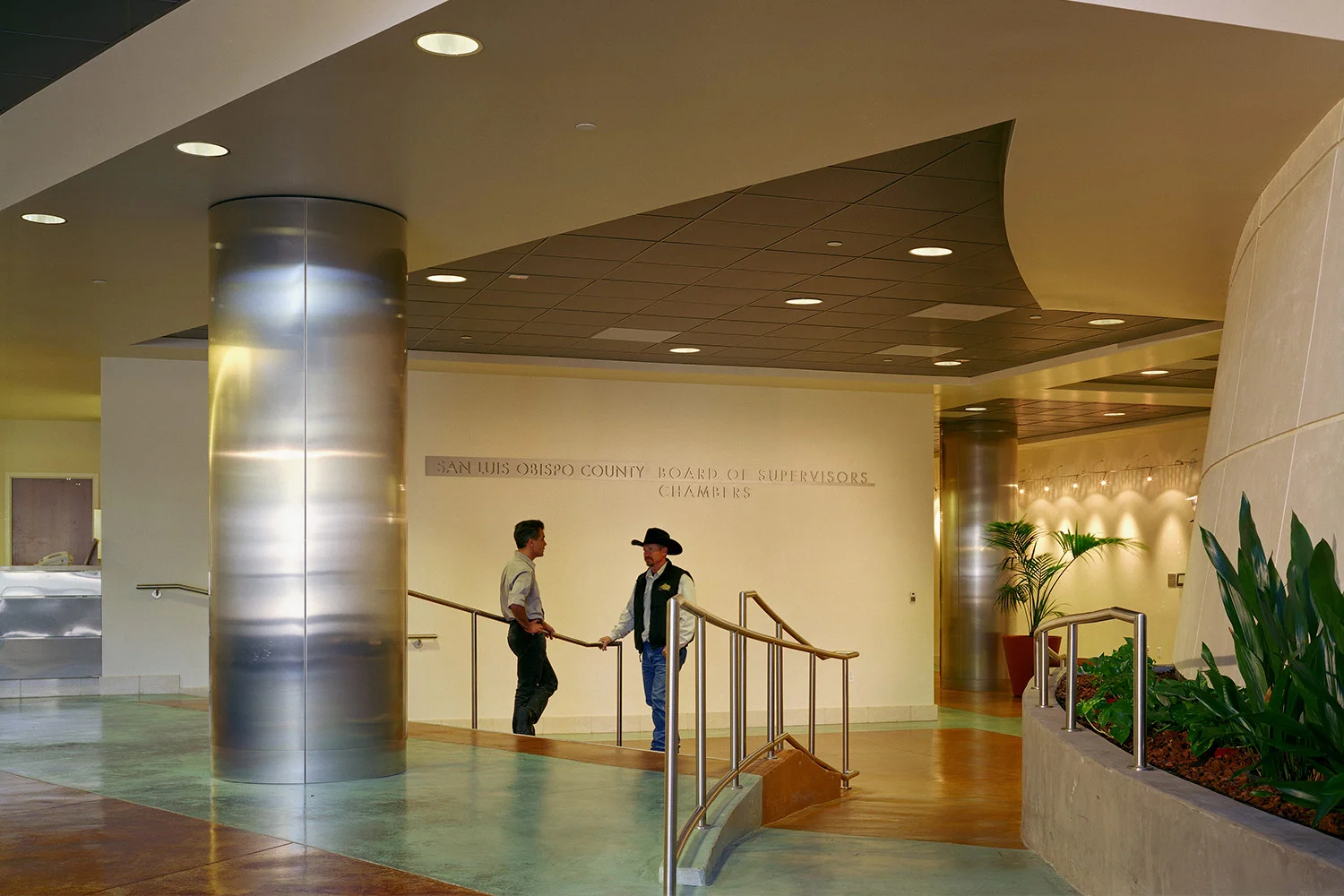 Government_Public_SLO04.jpg