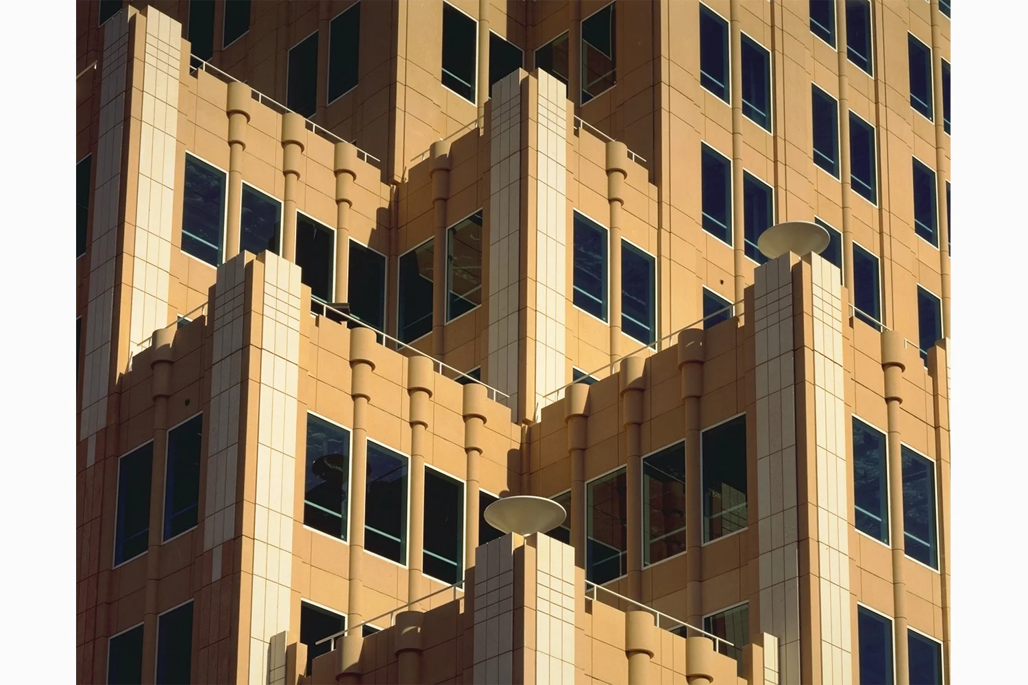Projects_1500_Plaza_03.jpg