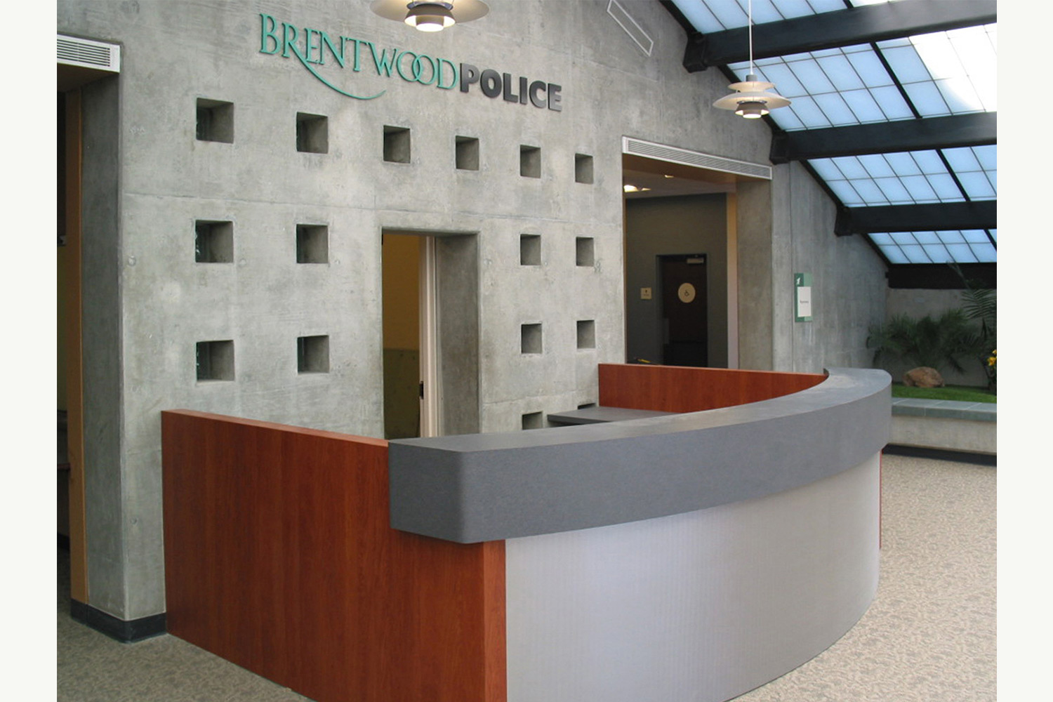 Projects_1500_Brentwood-Police_04.jpg