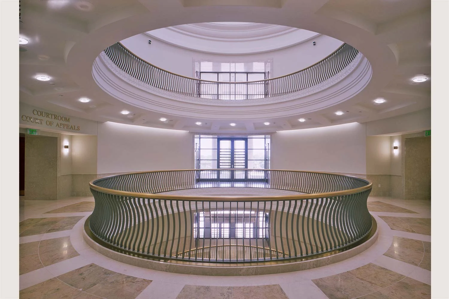 Projects_1500_Iowa-Court_03.jpg