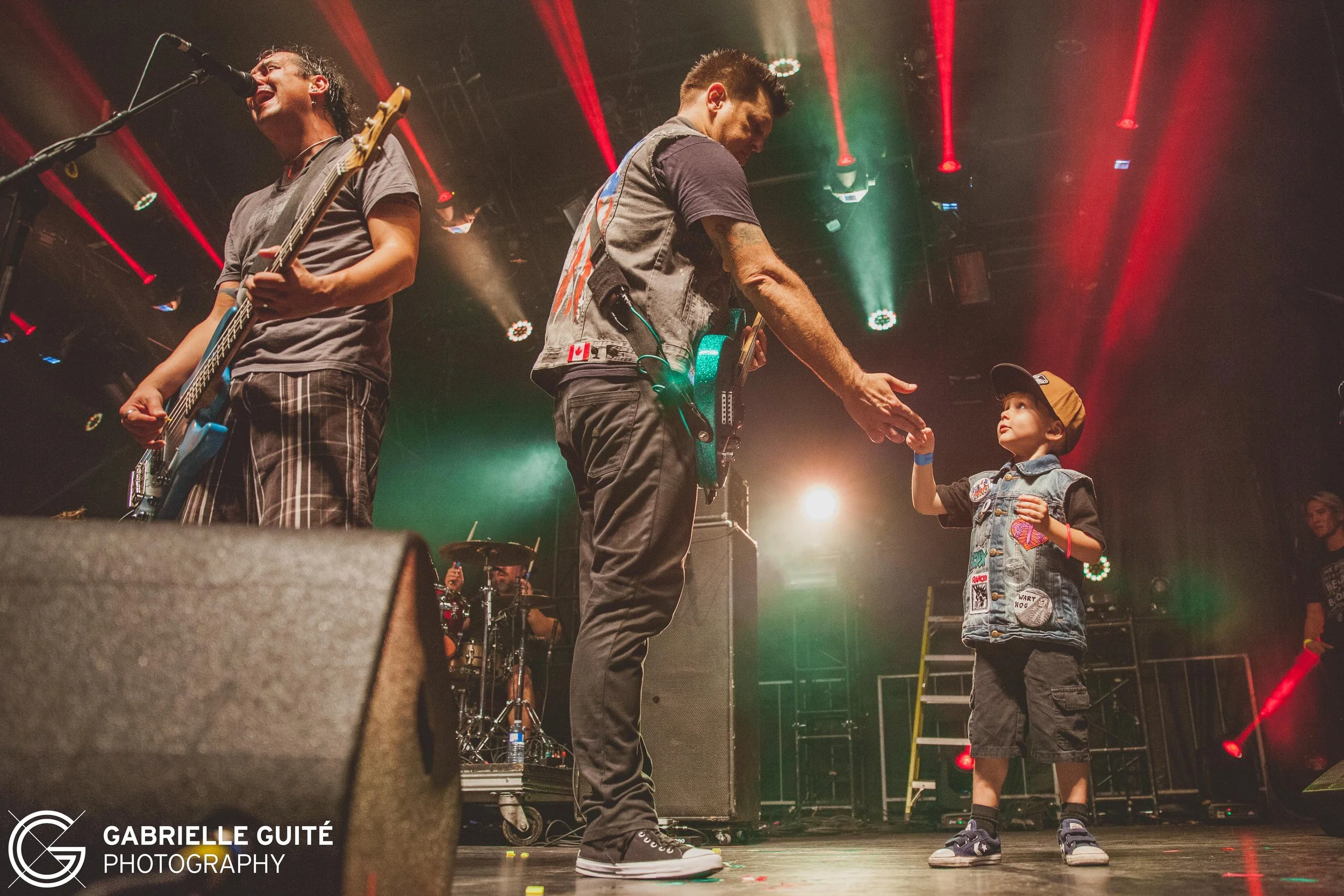 Sur scène pendant Less Than Jake