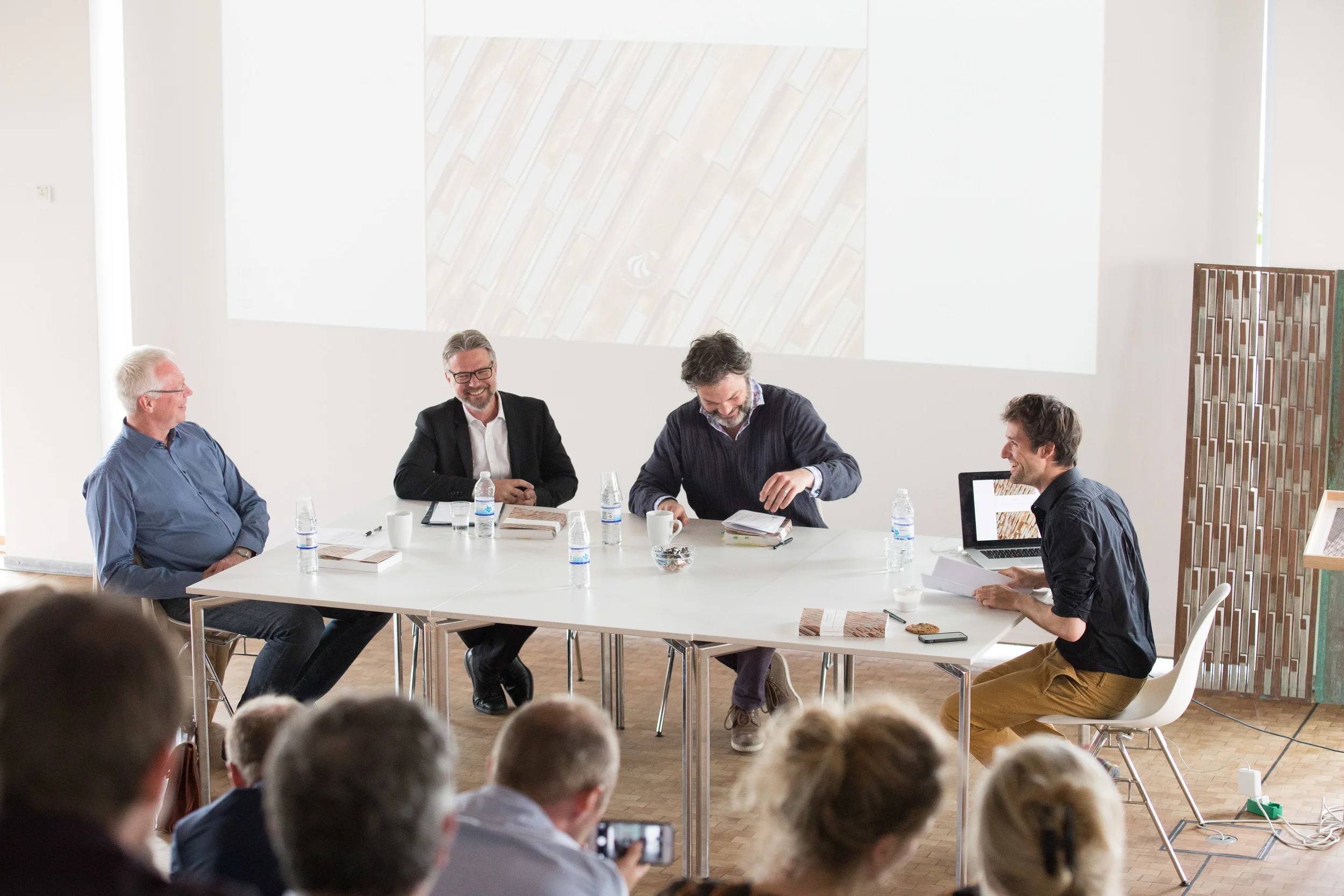 Isak has defended his PhD thesis 'Environmental Tectonics - Matter Based Architectural Computation' in the Utzon Center auditorium through an engaging and inspiring discussion with the assessment committee. 