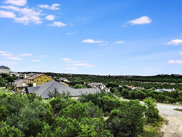 Soaking up the beautiful spring weather here in Lakeway, TX ☀️☀️