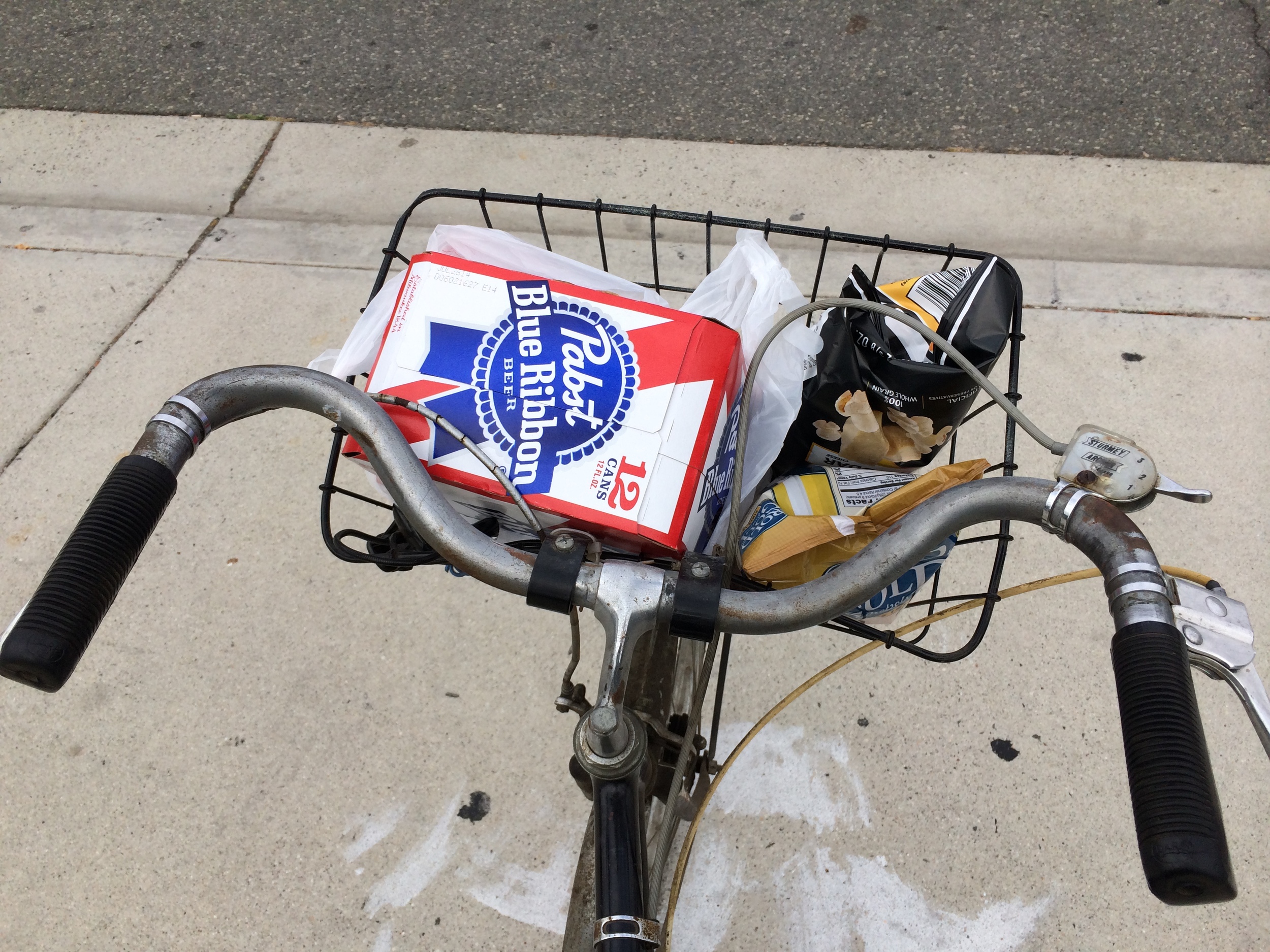 Pabst bike run to Abe's