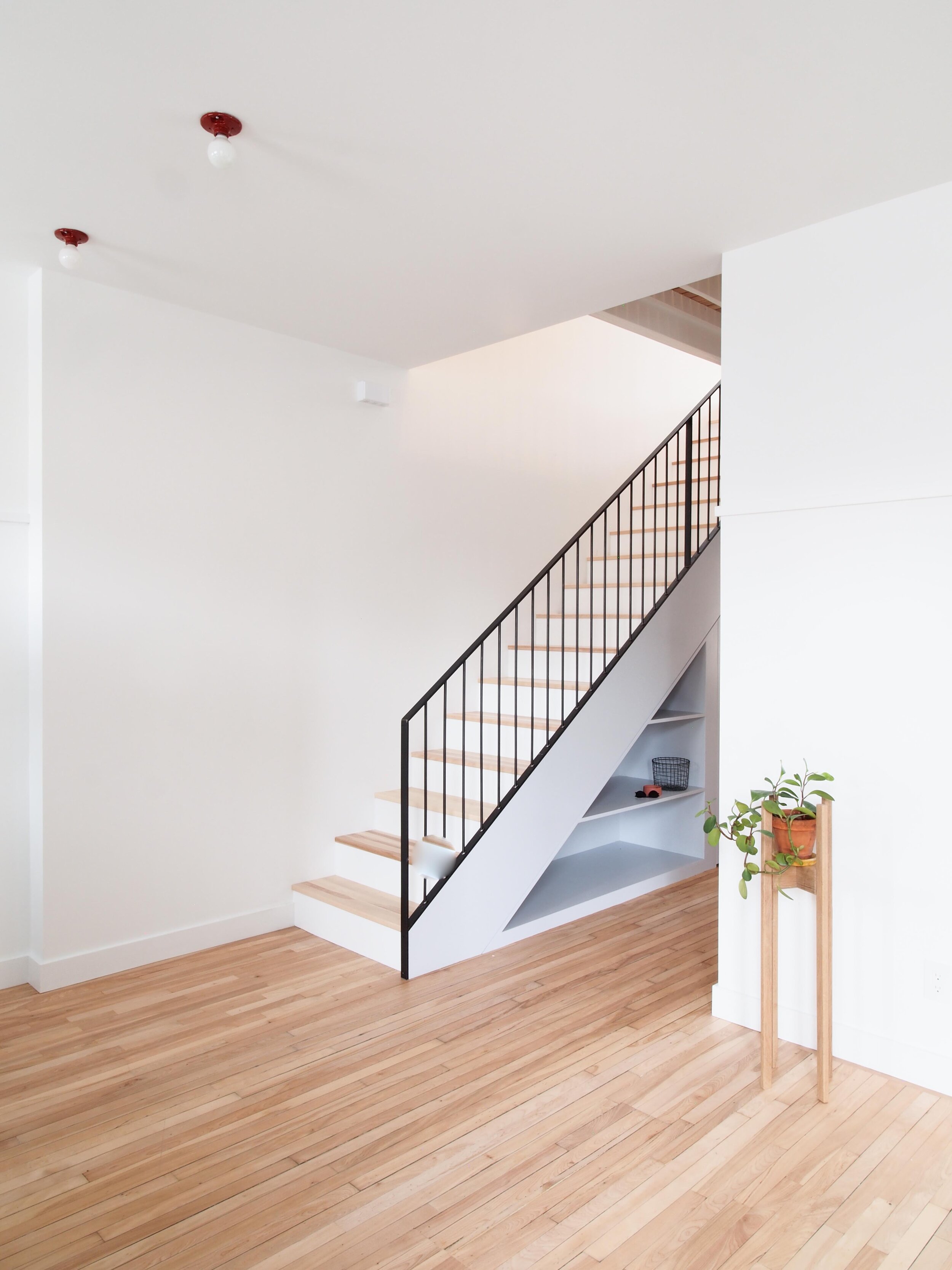  Renovation project of a Mile end duplex into a single family home. 
