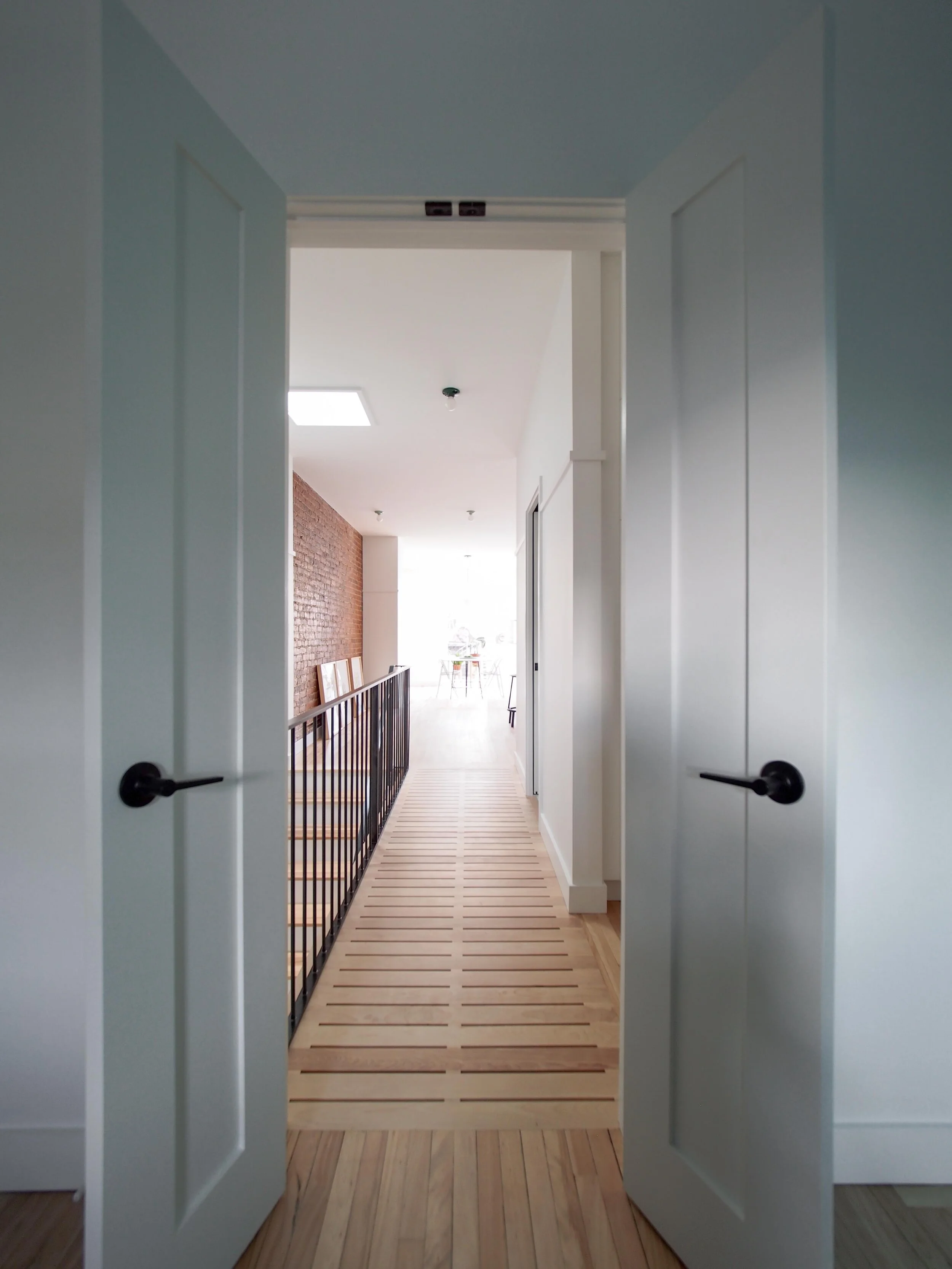  Renovation project of a Mile end duplex into a single family home. 