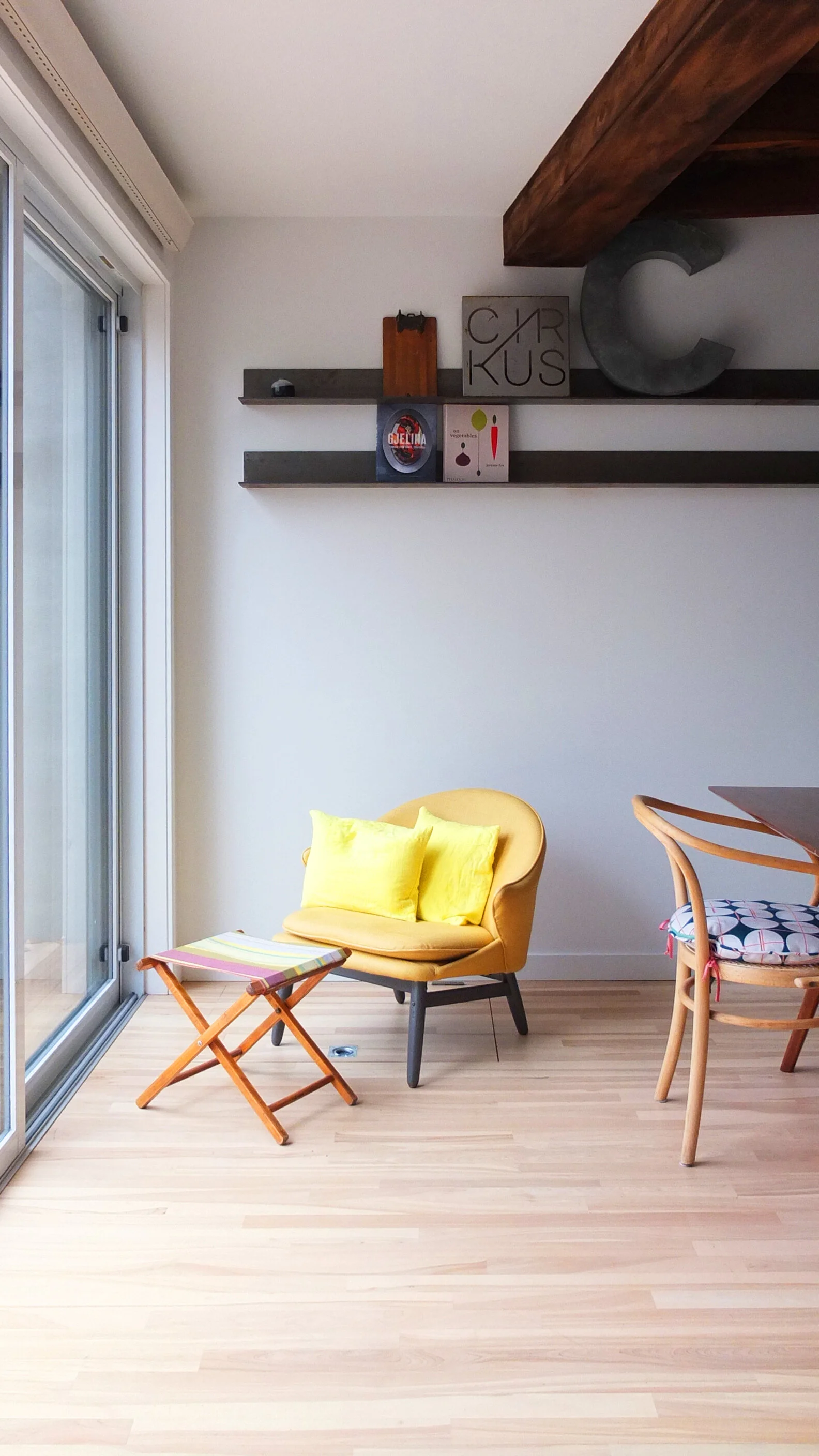  Renovation and extension project of a Pointe Saint-Charles duplex now single family. The project includes a complete kitchen redesign for two chefs. 