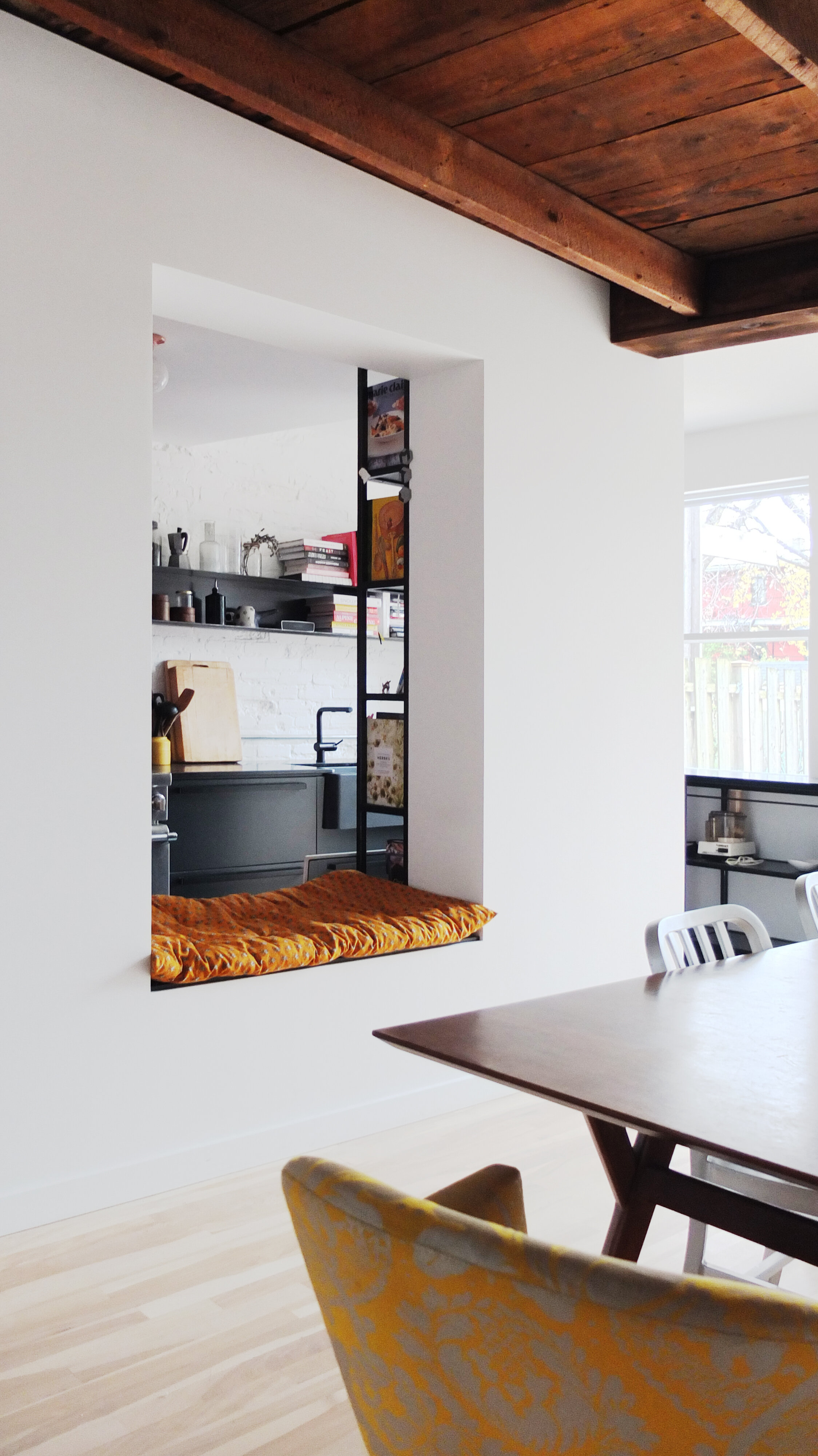  Renovation and extension project of a Pointe Saint-Charles duplex now single family. The project includes a complete kitchen redesign for two chefs. 