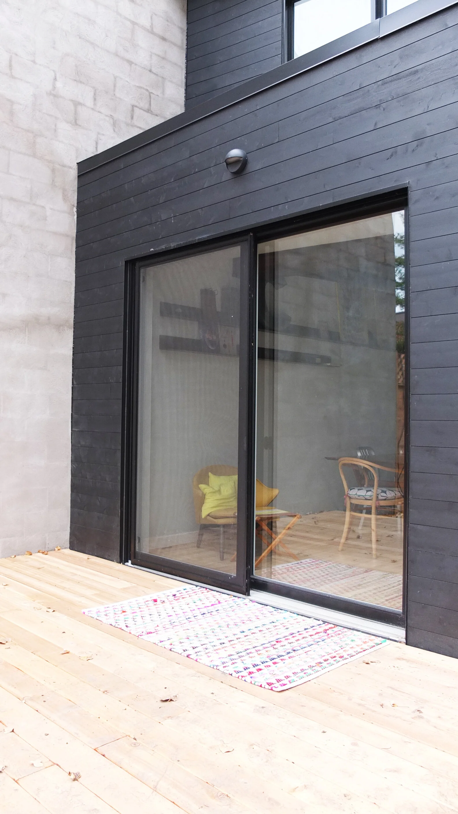  Renovation and extension project of a Pointe Saint-Charles duplex now single family. The project includes a complete kitchen redesign for two chefs. 