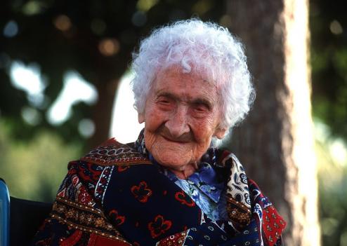 The longest lived person on record, Jeanne Calment, died aged 122. She smoked.